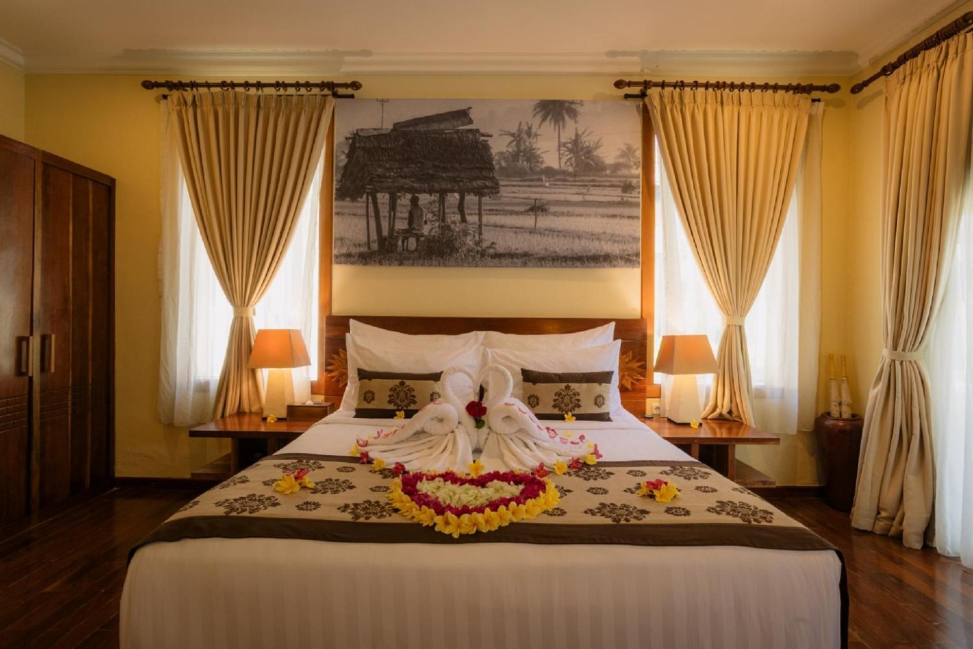 Ombak Sunset Hotel Gili Trawangan Exterior photo