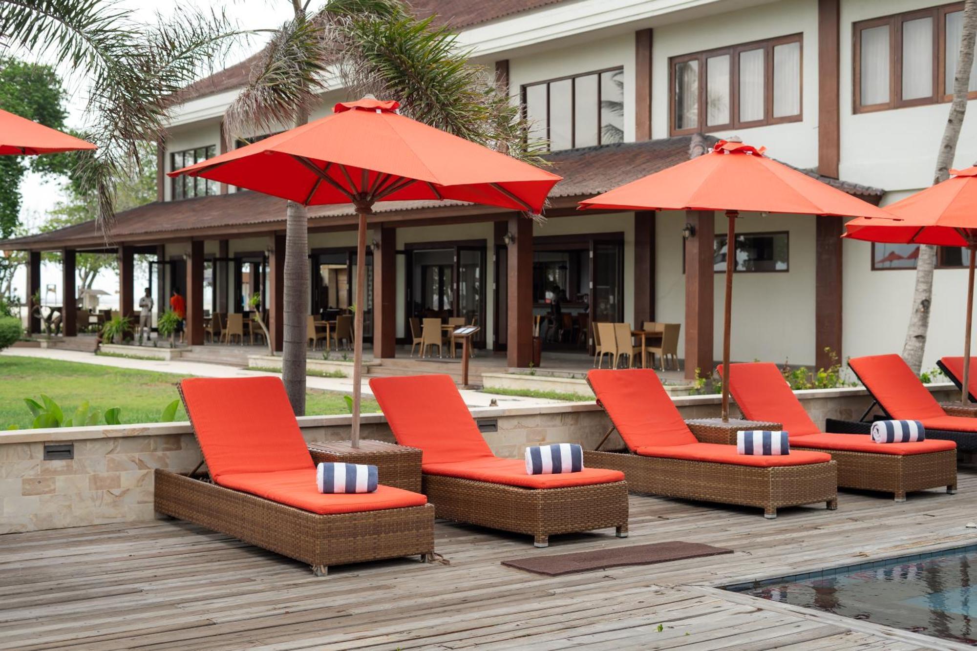 Ombak Sunset Hotel Gili Trawangan Exterior photo